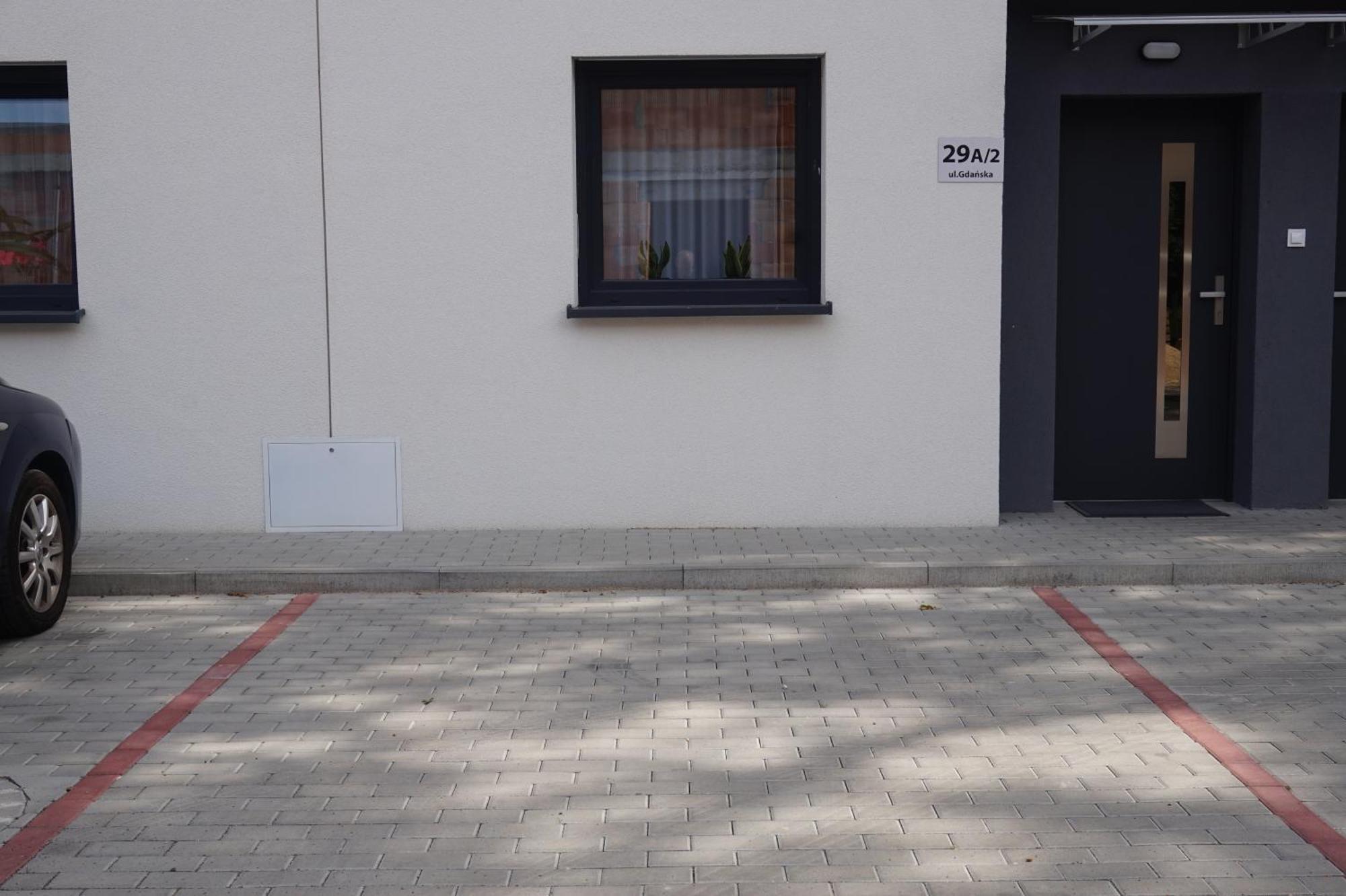 Labradoryt, Klimatyzacja, Parking Priv Boleslawiec (Lower Silesia)